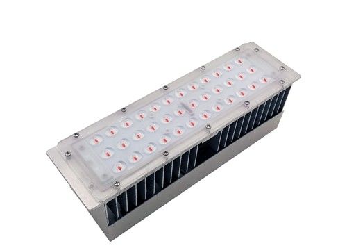 SMD3030 0.75A เต็มสเปกตรัมพืชเติบโตไฟ 277Vac SMD LED เติบโตไฟ