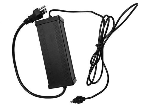 21V5A 850g แหล่งจ่ายไฟ AC แรงดันคงที่ ไฟ LED DC Power 105W